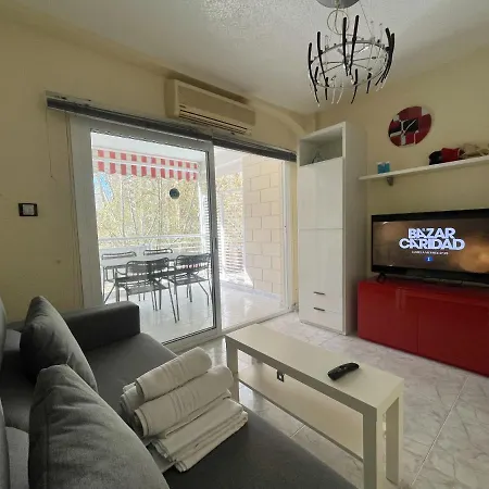Magnificent Mediterraneo Apartamento *